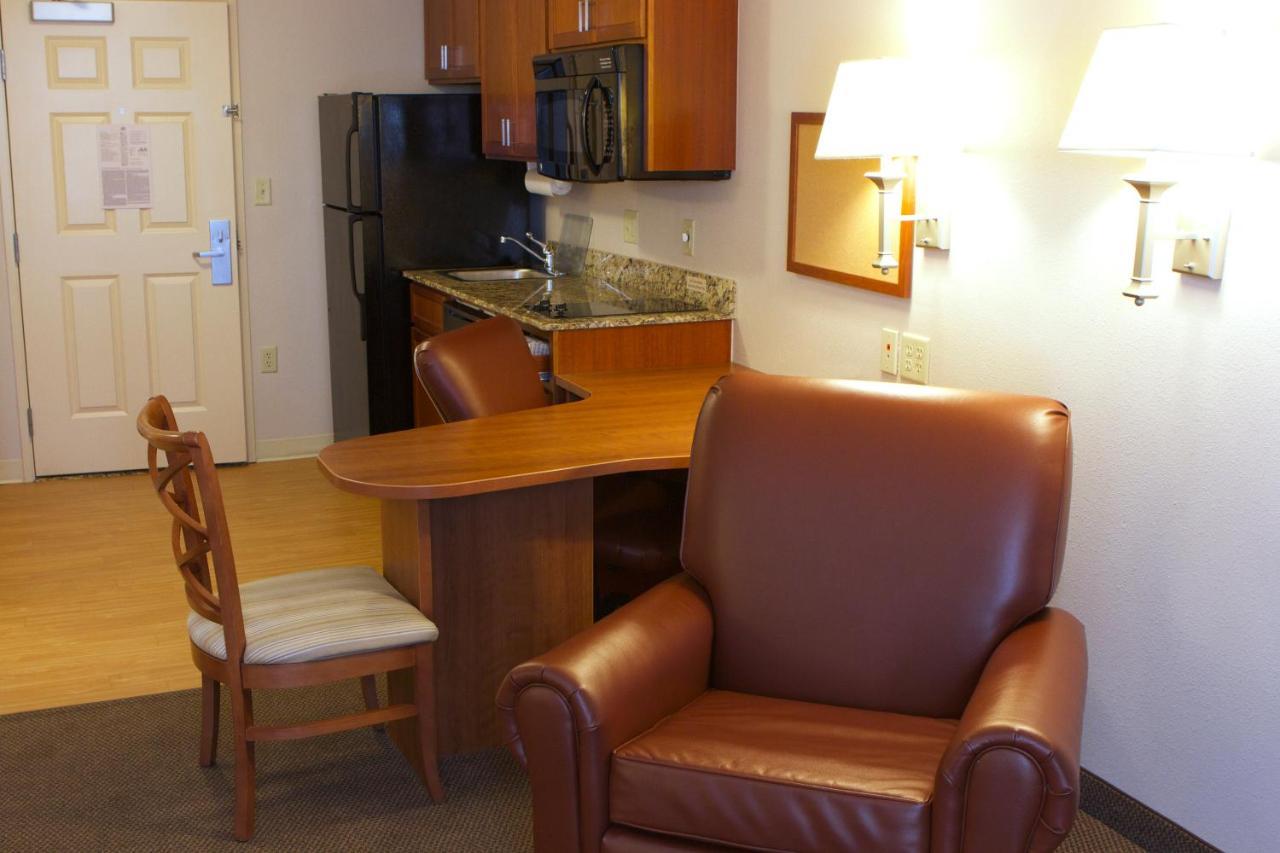 Candlewood Suites Champaign-Urbana University Area By Ihg Eksteriør bilde