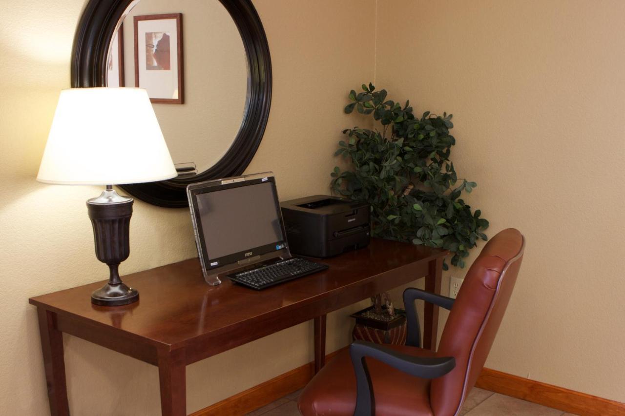 Candlewood Suites Champaign-Urbana University Area By Ihg Eksteriør bilde