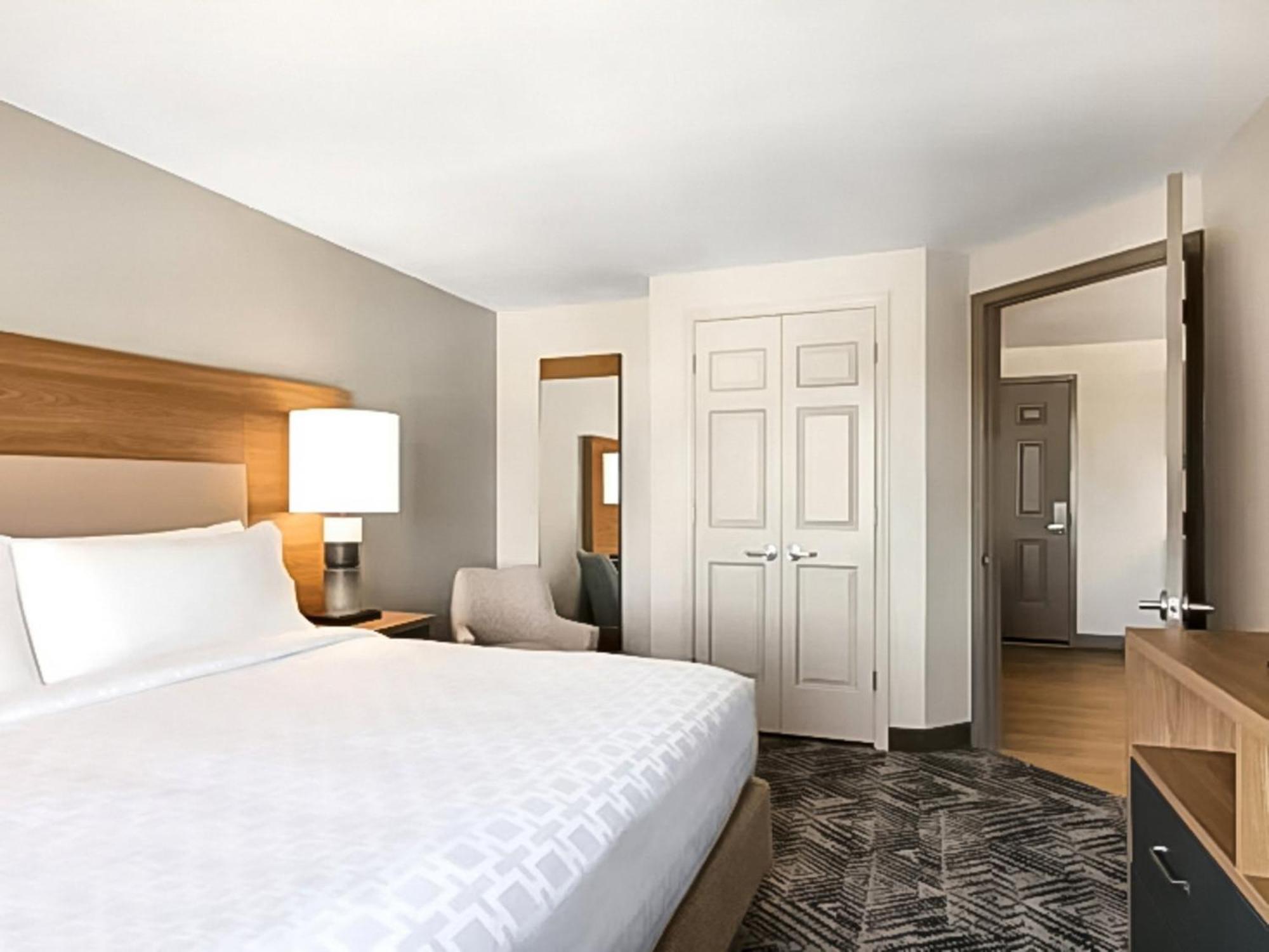 Candlewood Suites Champaign-Urbana University Area By Ihg Eksteriør bilde