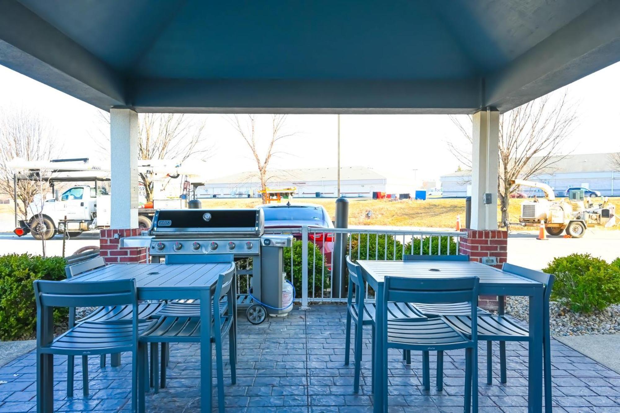 Candlewood Suites Champaign-Urbana University Area By Ihg Eksteriør bilde