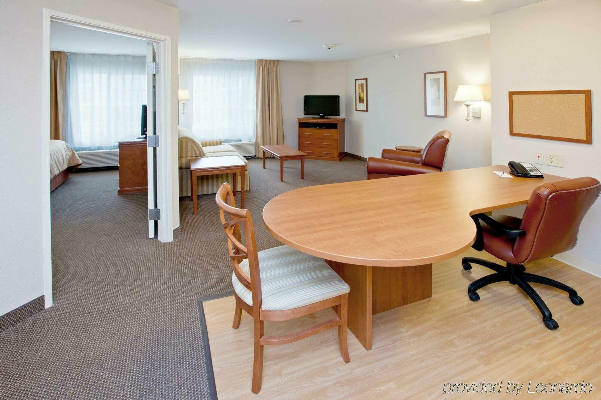 Candlewood Suites Champaign-Urbana University Area By Ihg Eksteriør bilde